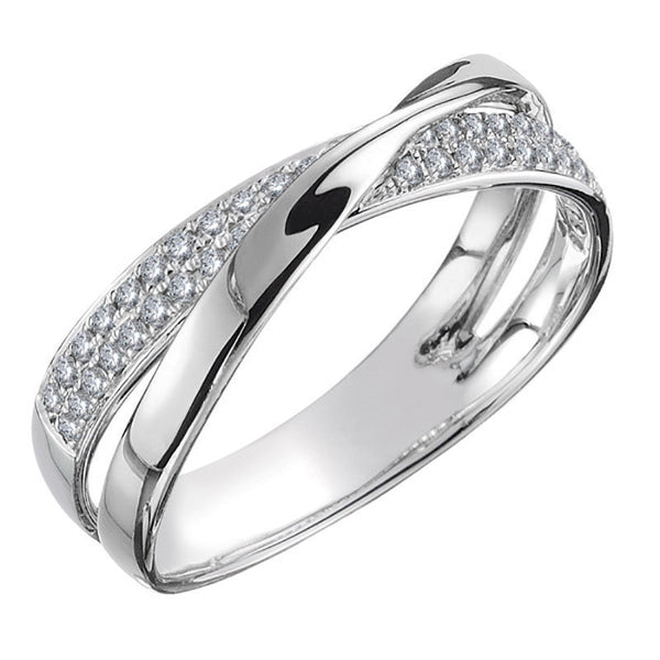 Classic Diamond Cross Ring